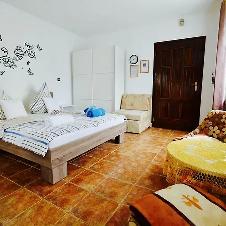 Maria Apartment *