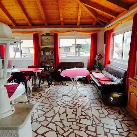 Maria Apartment Gornje Petrcane